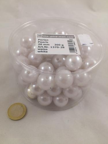 Pearls white 20 mm. 300 gr. (+-75st.)